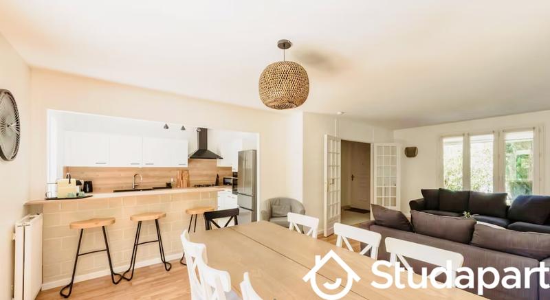 Chambre - 30 m² - 1 pièce