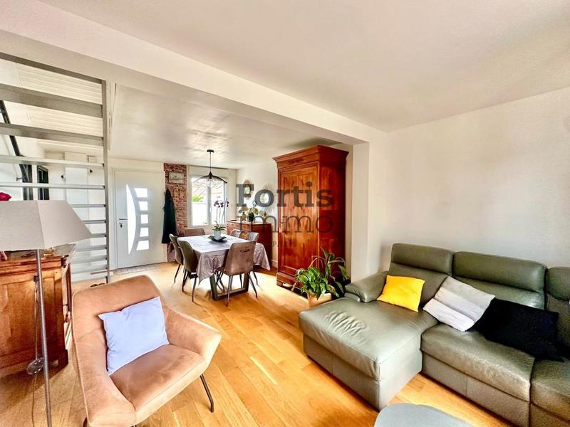 Maison - 105 m² - 5 pièces