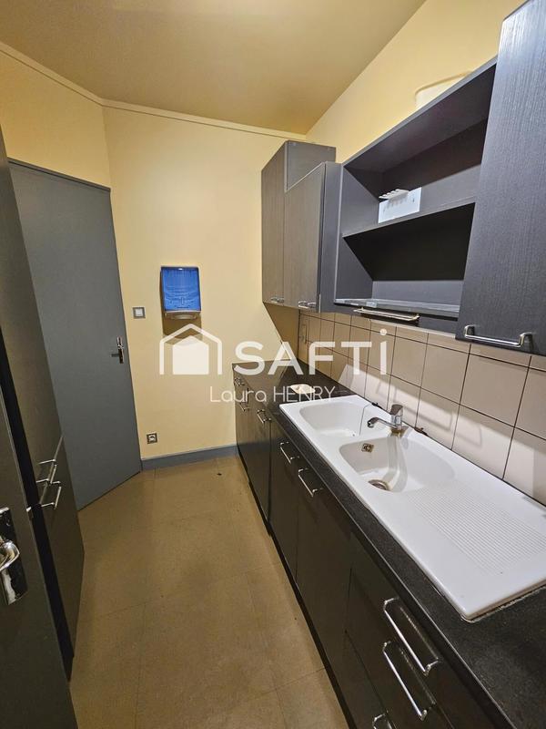 Bureau - 82 m² - 5 pièces