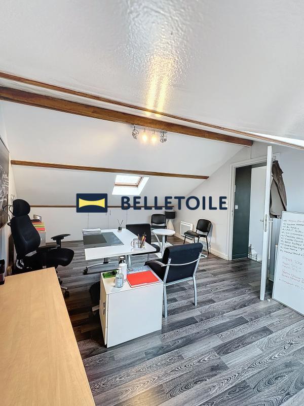 Bureau - 64 m²