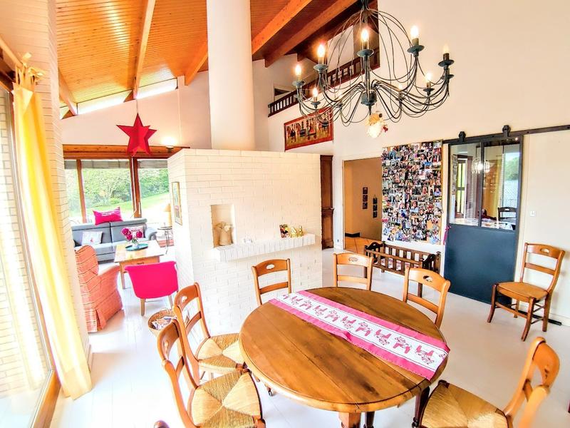 Villa - 350 m² - 10 pièces