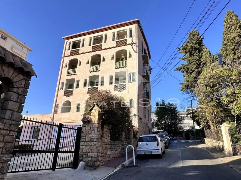 Appartement - 103 m² - 4 pièces