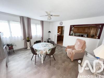 Appartement - 75 m² - 3 pièces
