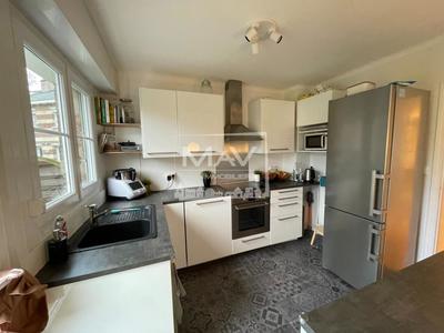 Maison - 103 m² - 5 pièces