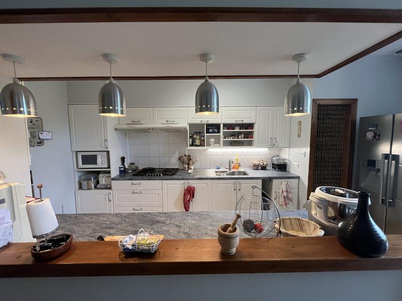 Maison - 198 m² - 8 pièces