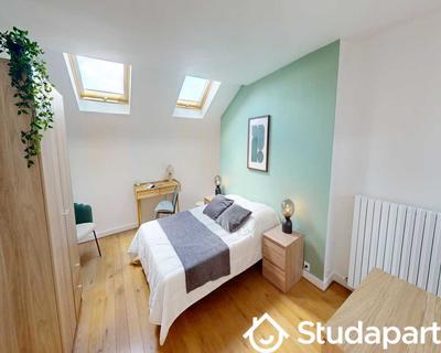 Chambre - 160 m² - 1 pièce