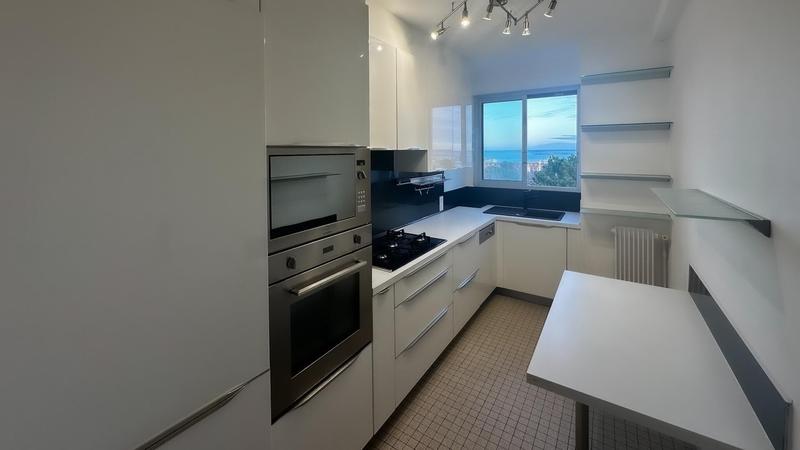 Appartement - 111 m² - 4 pièces