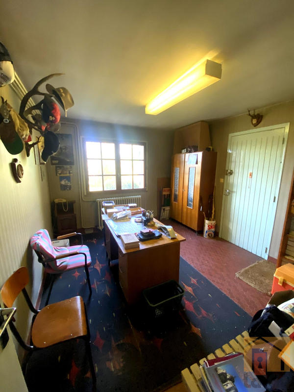 Maison - 218 m² - 7 pièces