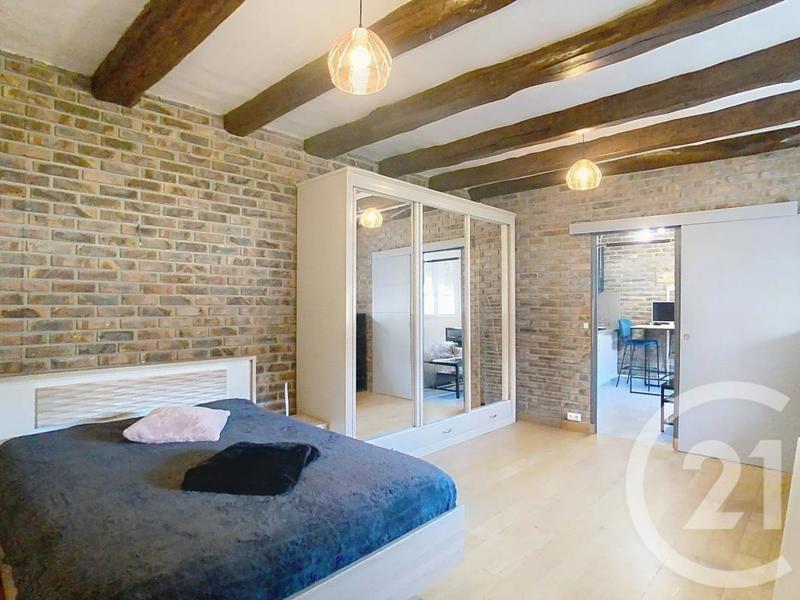 Pavillon - 180 m² - 8 pièces