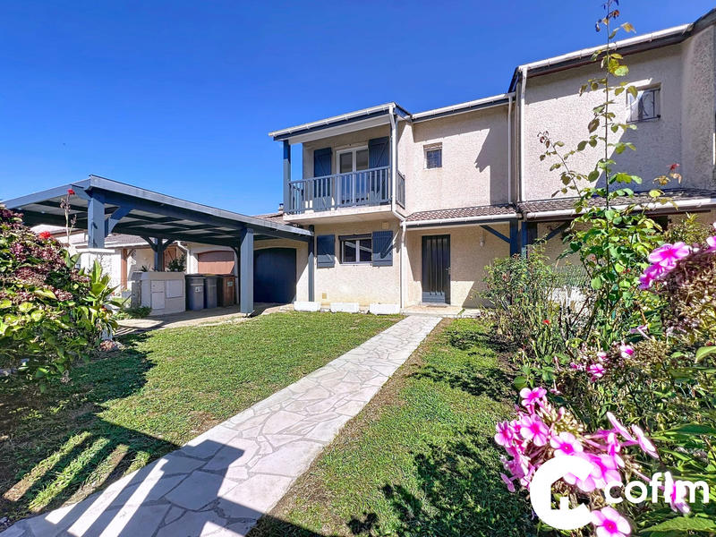 Maison - 93 m² - 4 pièces