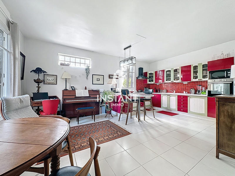 Maison - 121 m² - 4 pièces