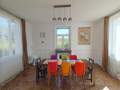 Maison - 187 m² - 10 pièces