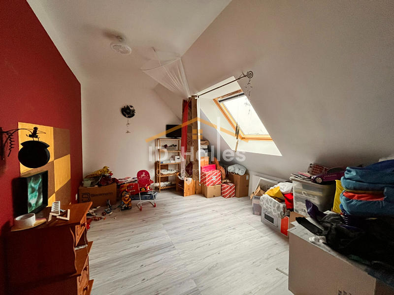 Maison - 101 m² - 5 pièces