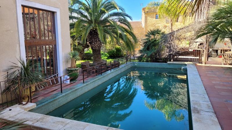 Maison - 259 m² - 9 pièces