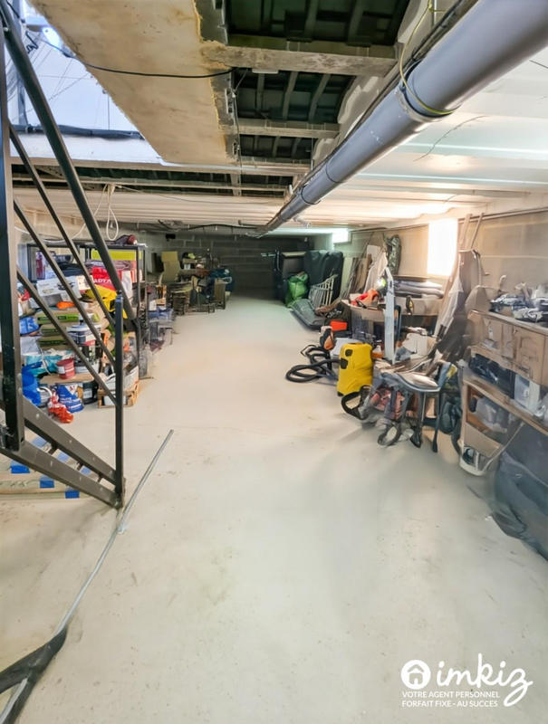 Maison - 240 m² - 4 pièces