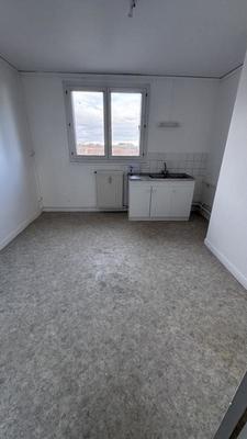 Appartement - 75 m² - 4 pièces