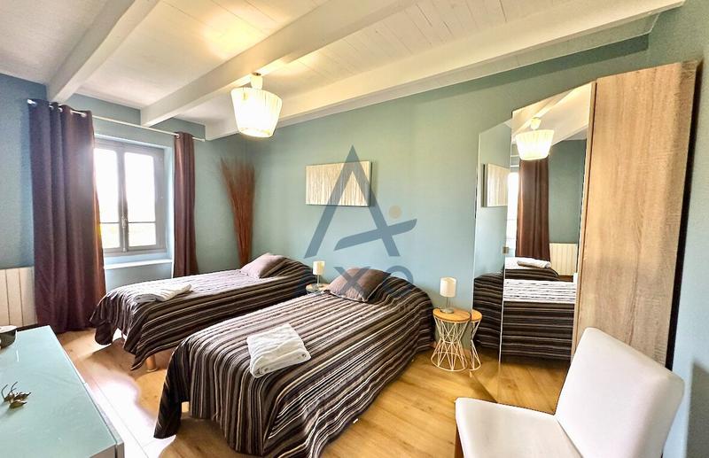 Haras - 220 m² - 7 pièces