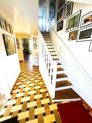 Maison - 210 m² - 7 pièces