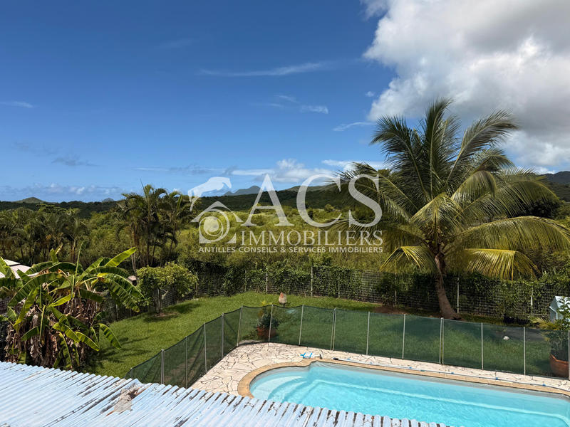 Maison - 127 m² - 6 pièces