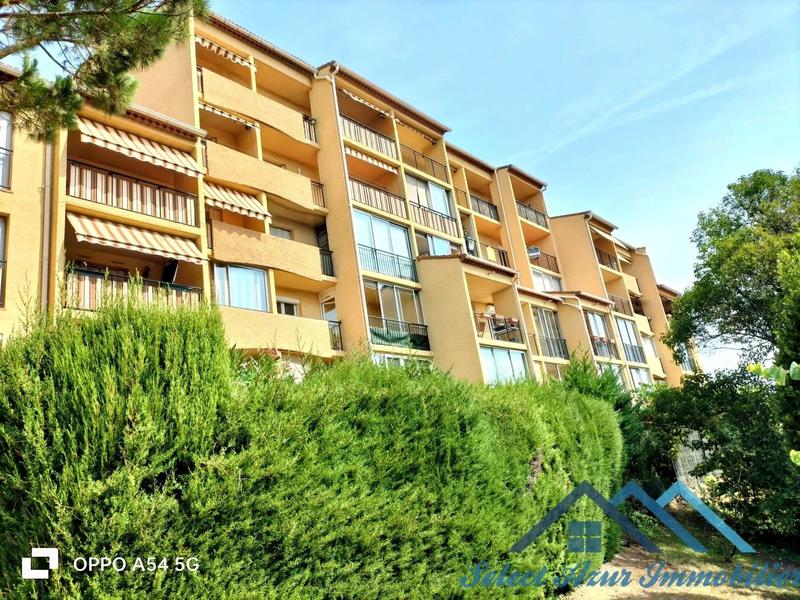 Appartement - 94 m² - 4 pièces