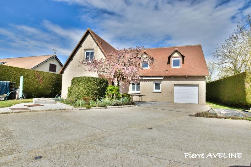 Maison - 165 m² - 6 pièces