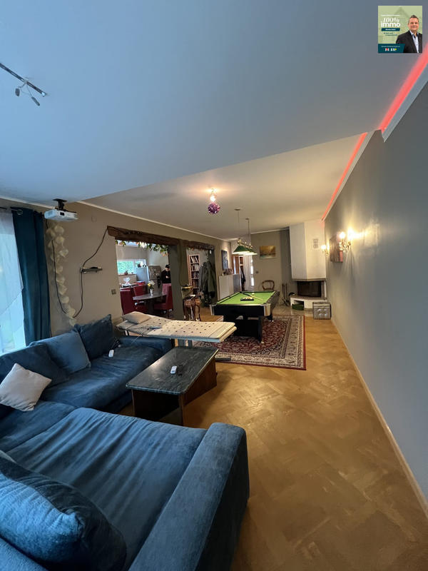 Maison - 349 m² - 12 pièces