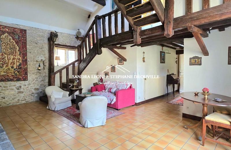 Maison - 195 m² - 7 pièces