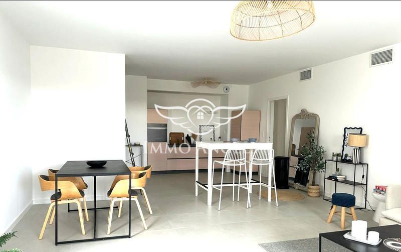 Appartement - 125 m² - 5 pièces