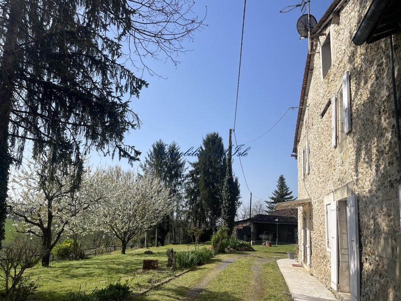 Maison - 155 m² - 7 pièces