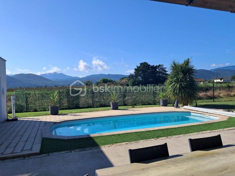 Maison - 130 m² - 4 pièces