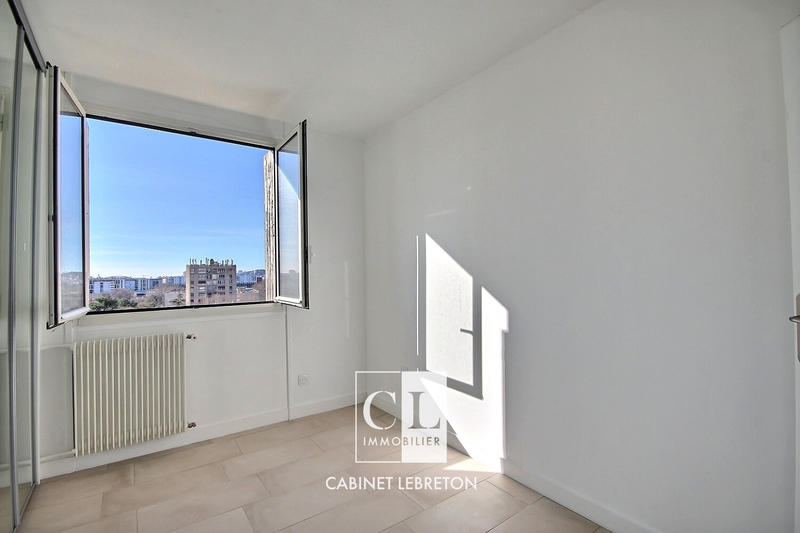 Appartement - 75 m² - 3 pièces