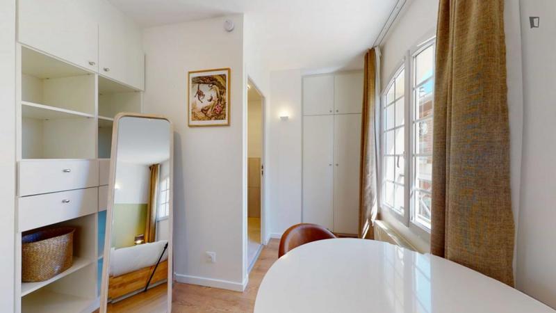 Chambre - 13 m² - 6 pièces