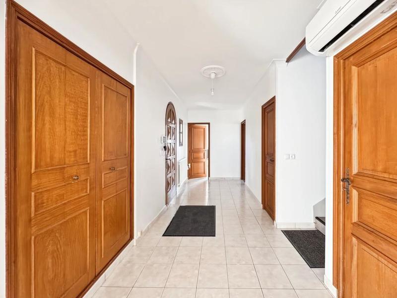 Maison - 144 m² - 6 pièces