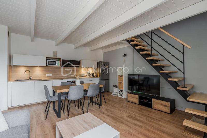 Duplex - 66 m² - 4 pièces