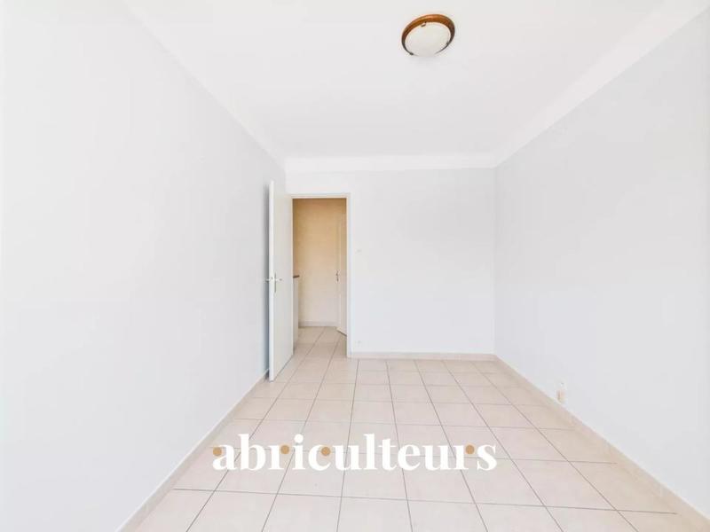 Maison - 94 m² - 5 pièces