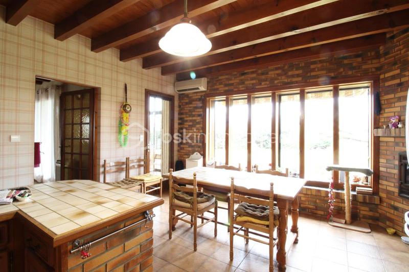 Maison - 185 m² - 7 pièces