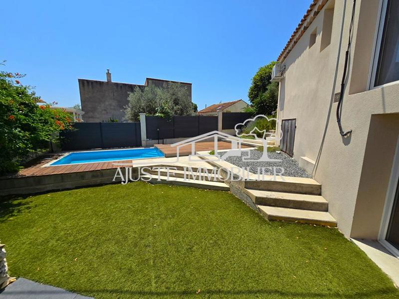 Maison - 100 m² - 5 pièces