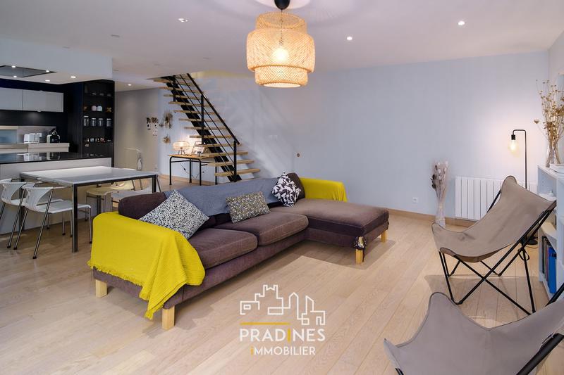 Appartement - 145 m² - 6 pièces