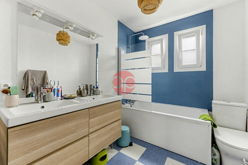 Maison - 85 m² - 4 pièces