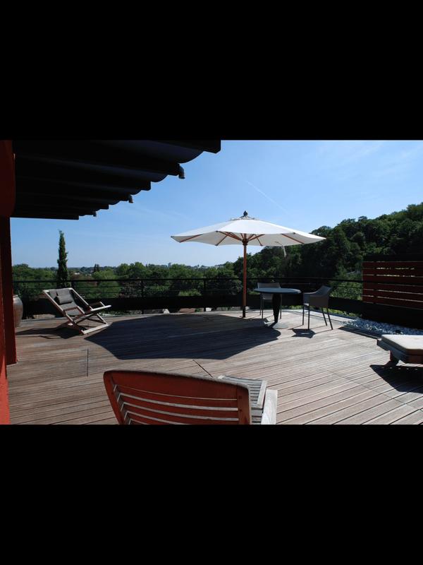 Maison - 212 m² - 7 pièces