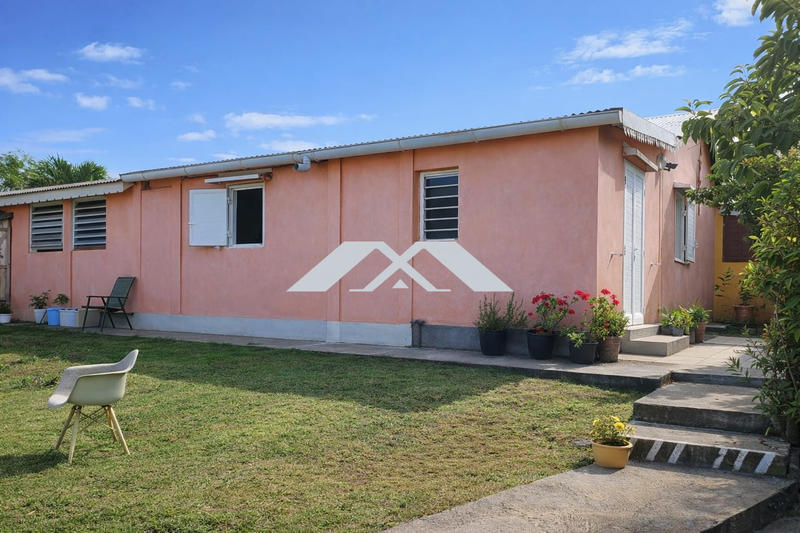 Maison - 104 m² - 5 pièces