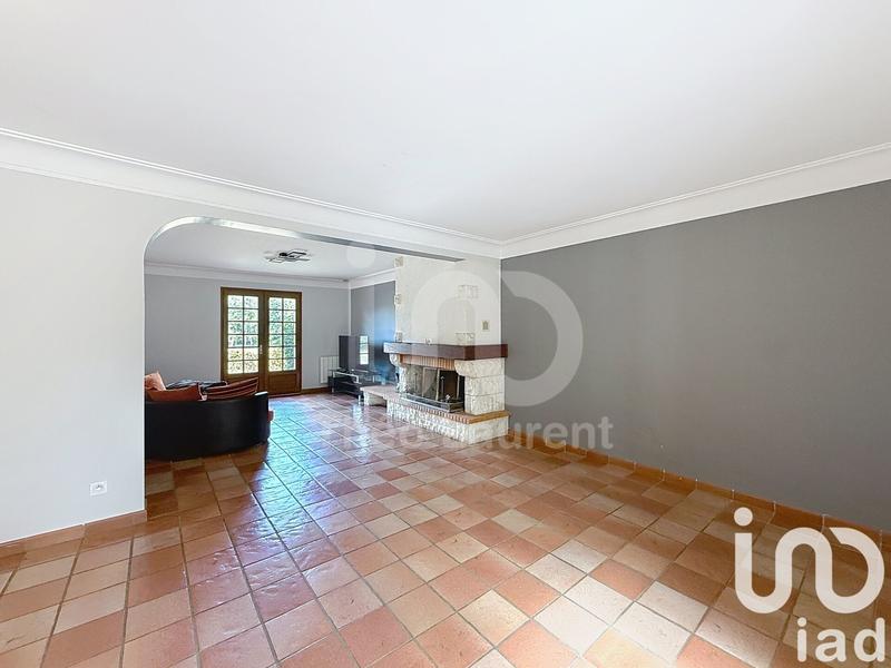 Maison - 200 m² - 7 pièces