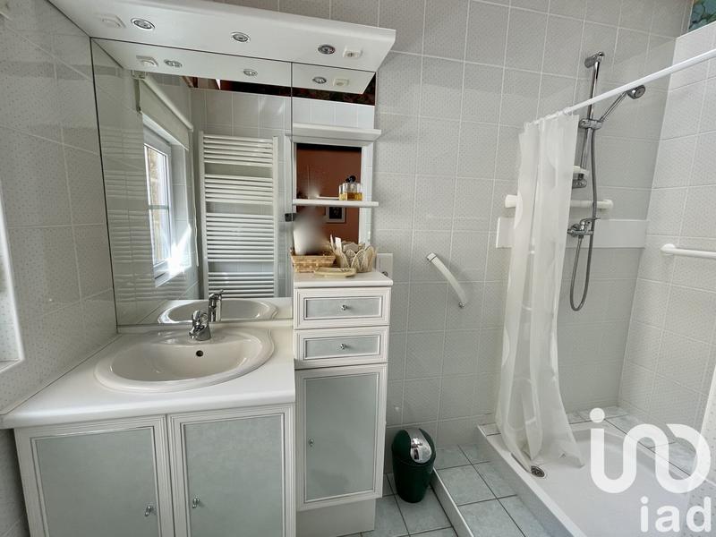 Maison - 179 m² - 8 pièces