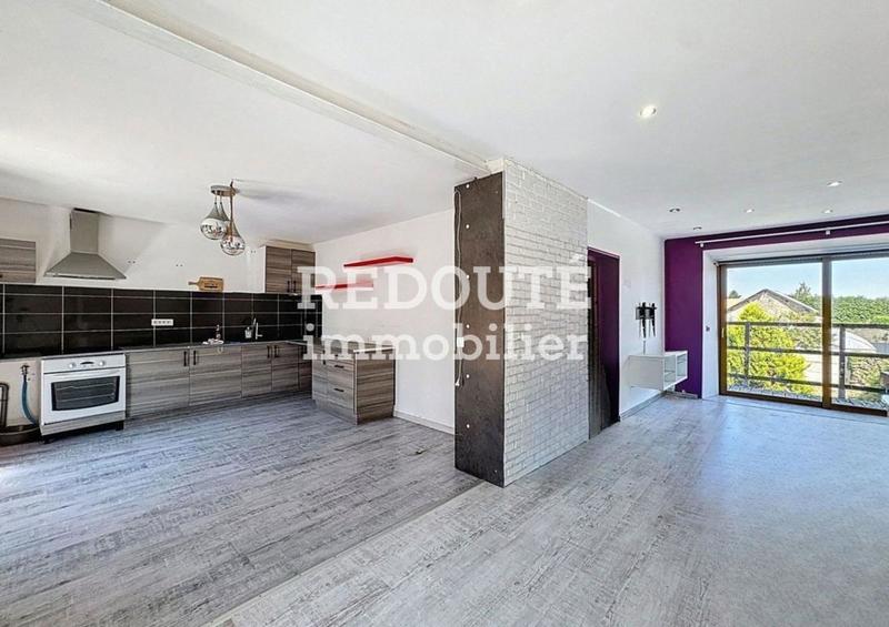 Maison - 228 m² - 8 pièces