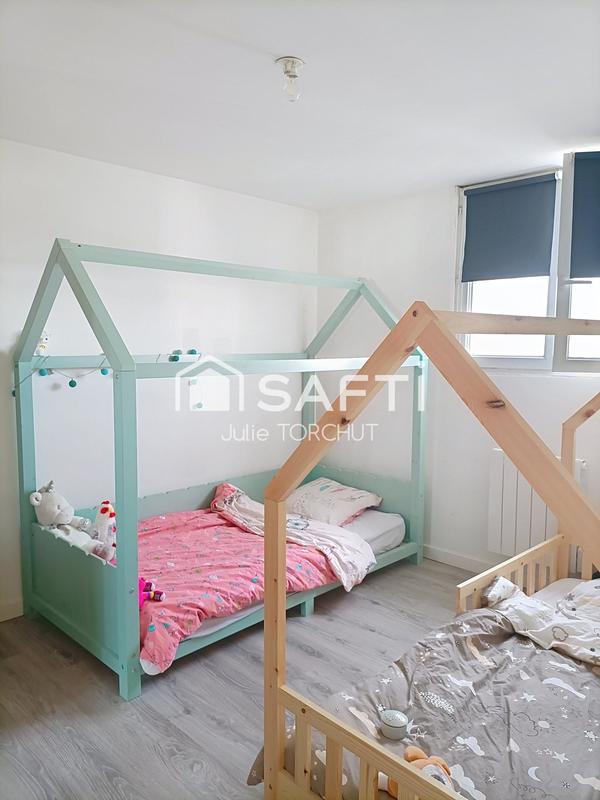 Maison - 198 m² - 9 pièces