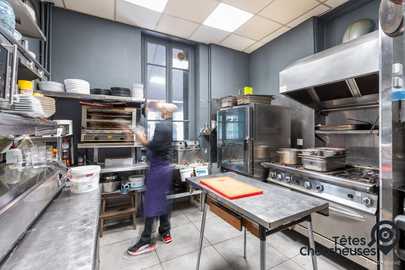 Maison - 213 m² - 7 pièces