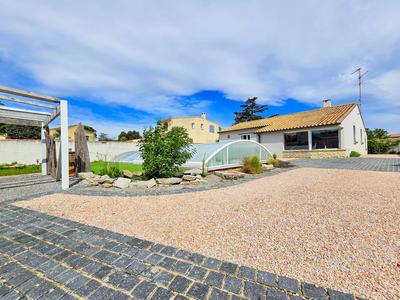 Maison - 110 m² - 4 pièces