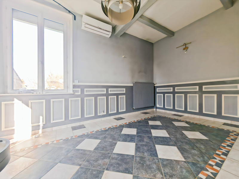 Maison - 195 m² - 6 pièces