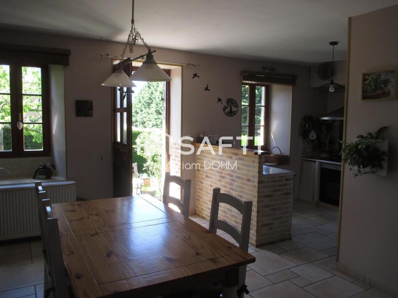 Maison - 90 m² - 5 pièces