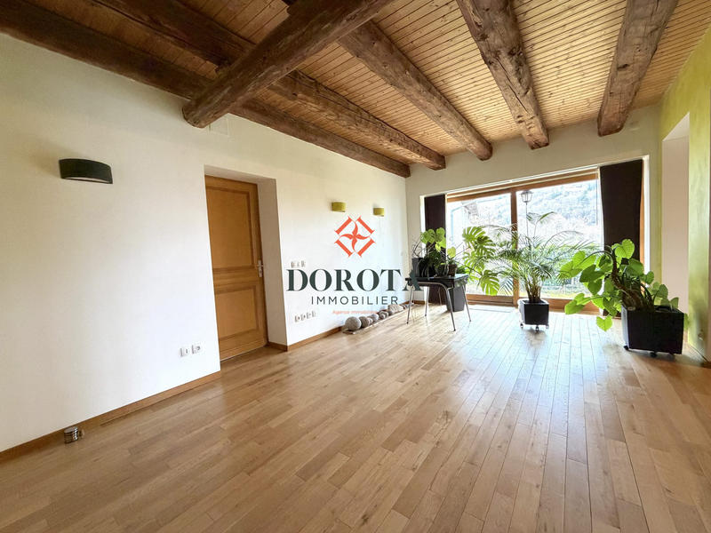 Maison - 163 m² - 7 pièces